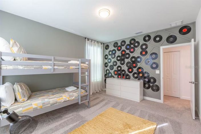 Image No.19-5 Bed House for sale