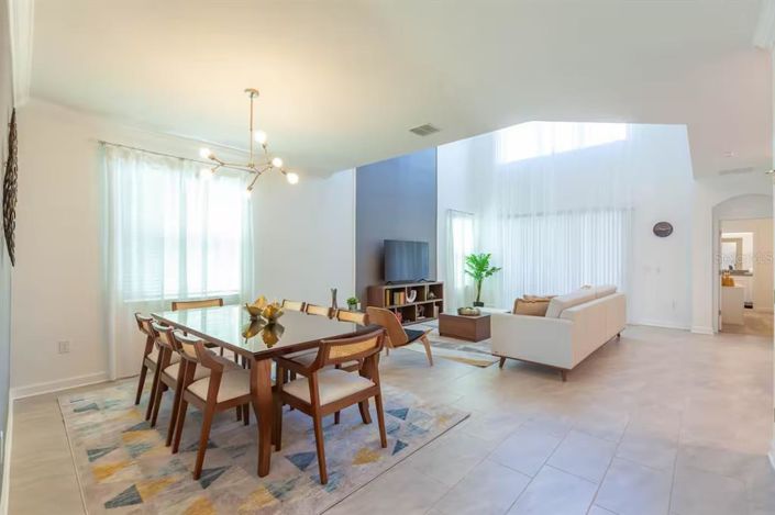 Image No.41-5 Bed House for sale