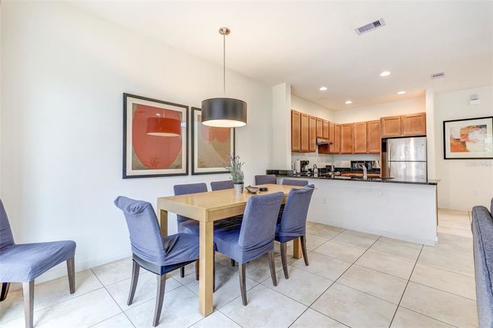 Image No.19-3 Bed Townhouse for sale