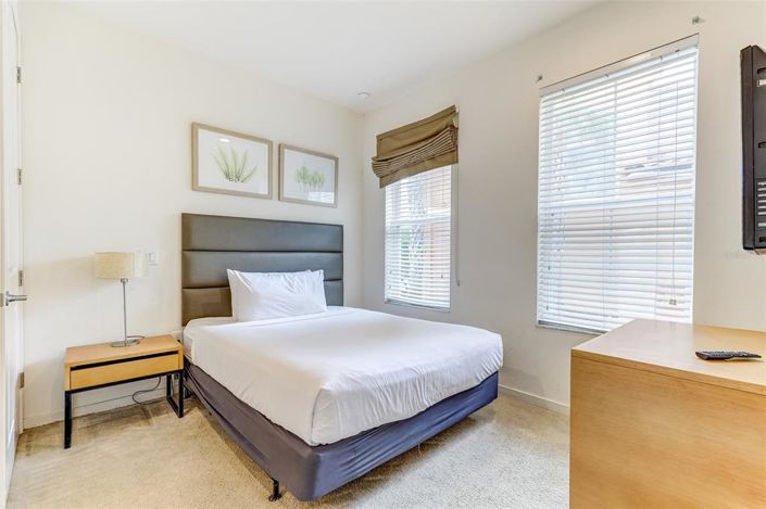 Image No.28-3 Bed Townhouse for sale