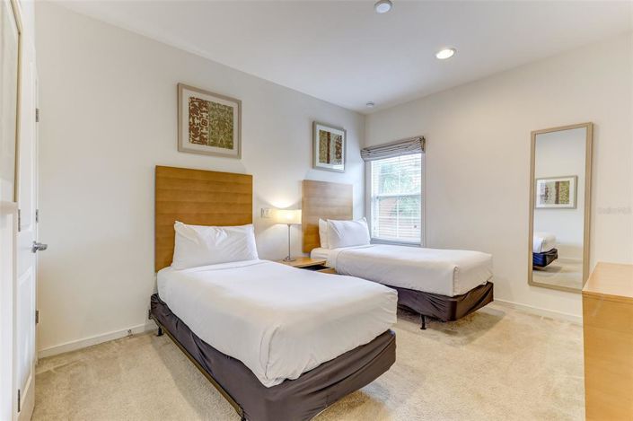 Image No.44-3 Bed Townhouse for sale