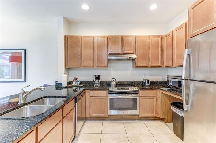 Image No.8-3 Bed Townhouse for sale