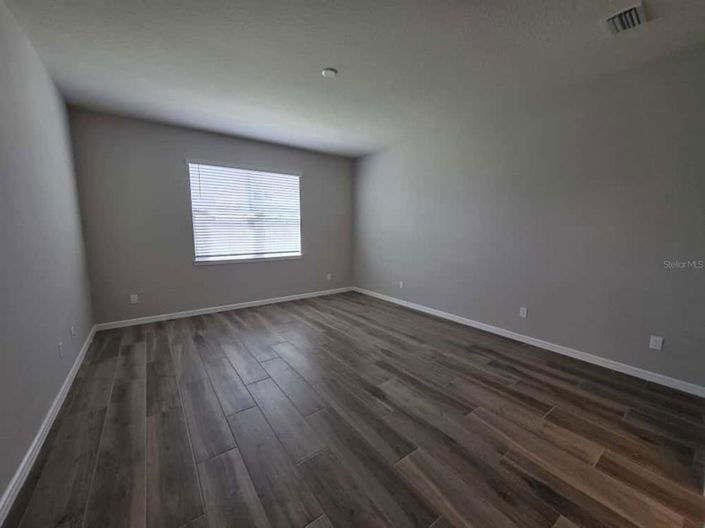 Image No.19-3 Bed House for sale