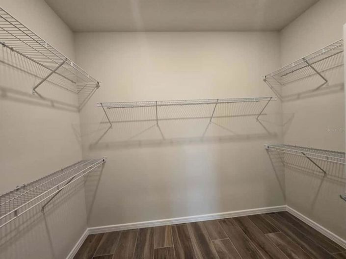 Image No.26-3 Bed House for sale