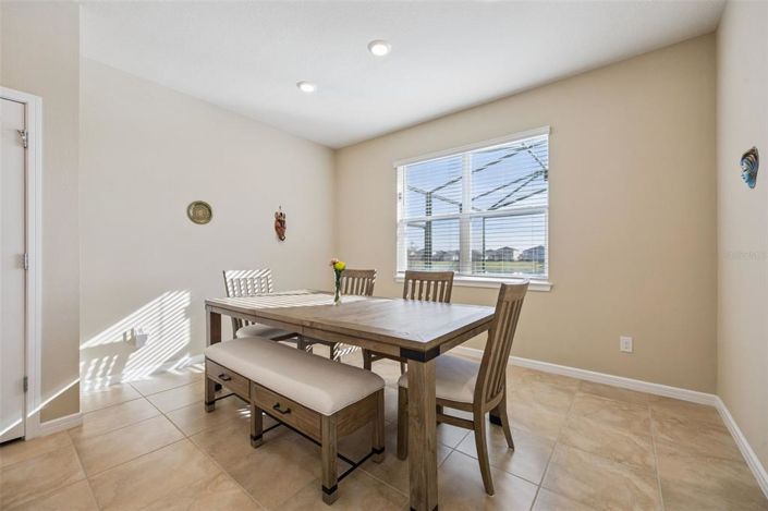 Image No.10-5 Bed House for sale