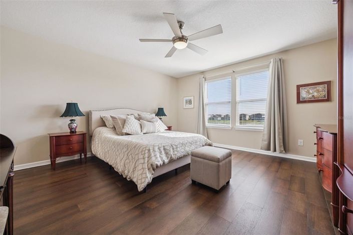 Image No.18-5 Bed House for sale