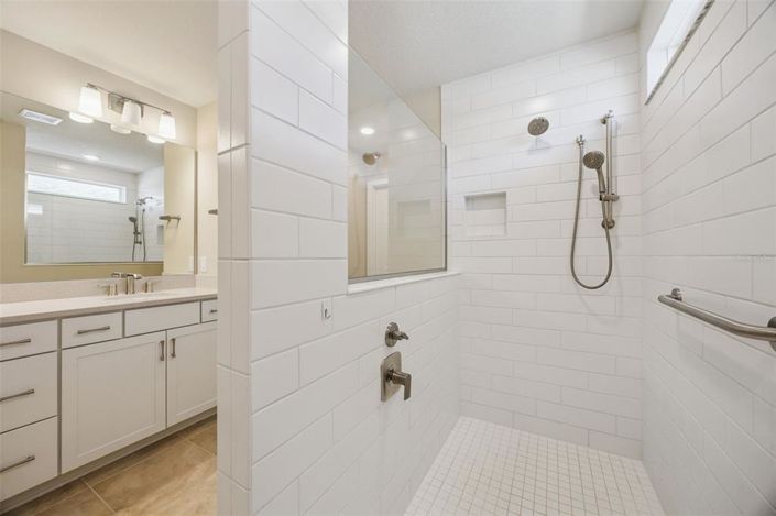 Image No.23-5 Bed House for sale