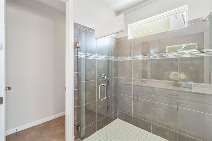 Image No.14-7 Bed House for sale