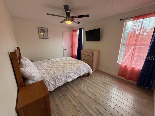 Image No.19-5 Bed House for sale