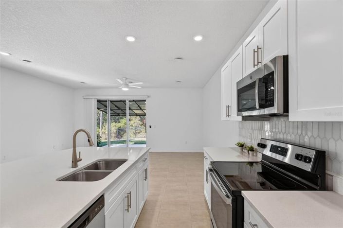 Image No.12-3 Bed Townhouse for sale