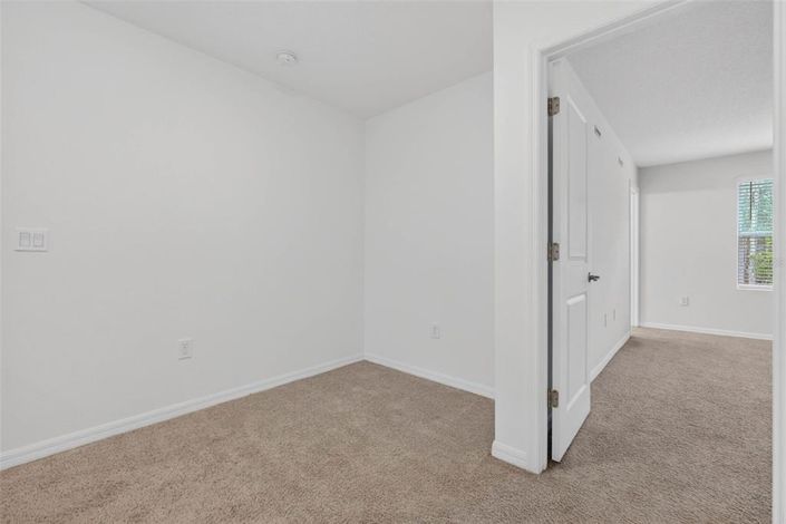 Image No.21-3 Bed Townhouse for sale