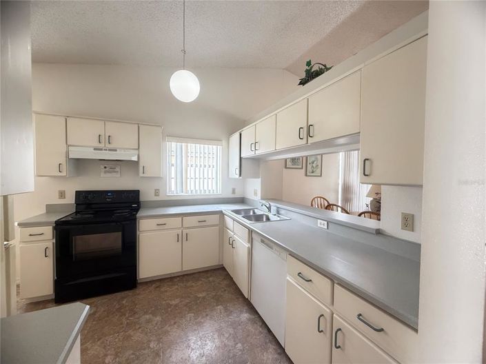 Image No.3-Maison de 3 chambres à vendre à Saint John