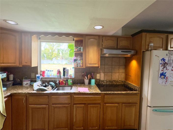 Image No.15-4 Bed House for sale