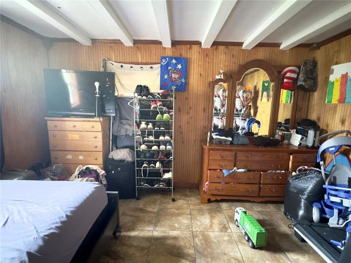 Image No.25-4 Bed House for sale