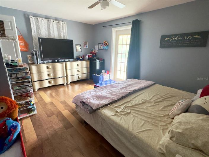 Image No.30-4 Bed House for sale