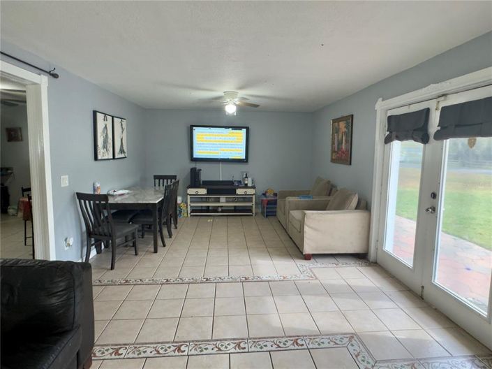 Image No.9-4 Bed House for sale