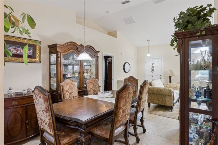 Image No.8-Maison de 4 chambres à vendre à Saint John