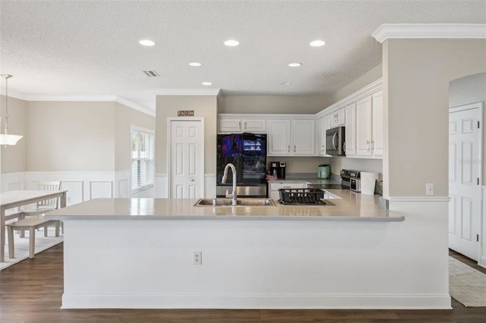 Image No.25-4 Bed House for sale