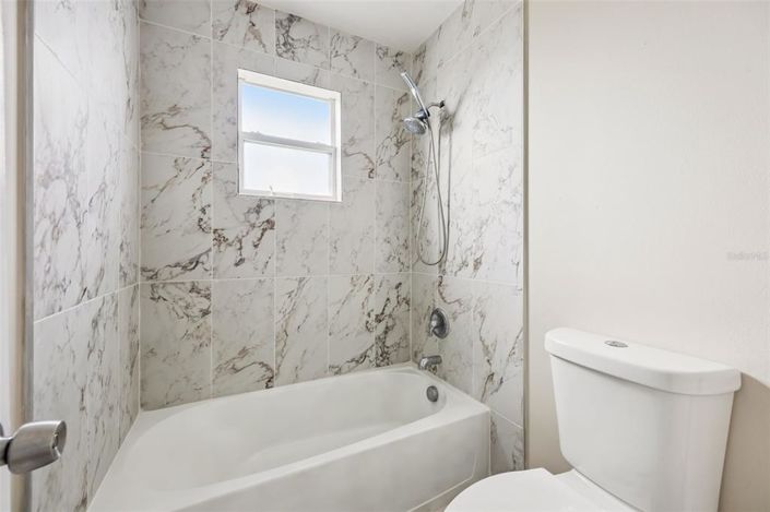 Image No.30-4 Bed House for sale