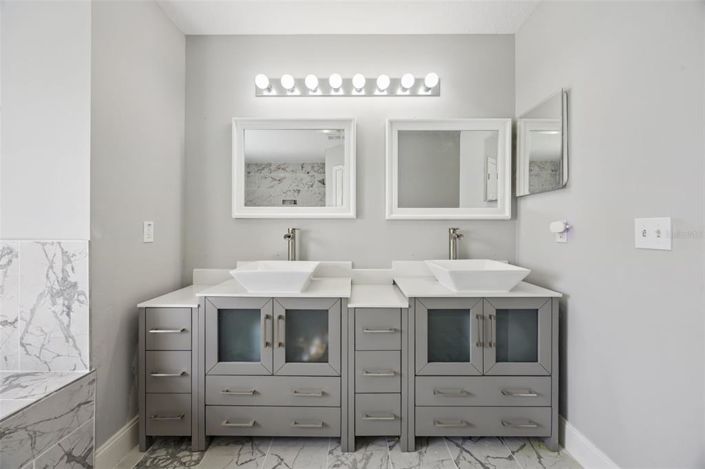 Image No.38-4 Bed House for sale