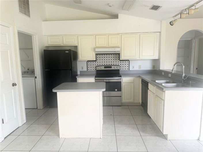 Image No.24-Maison de 3 chambres à vendre à Saint John