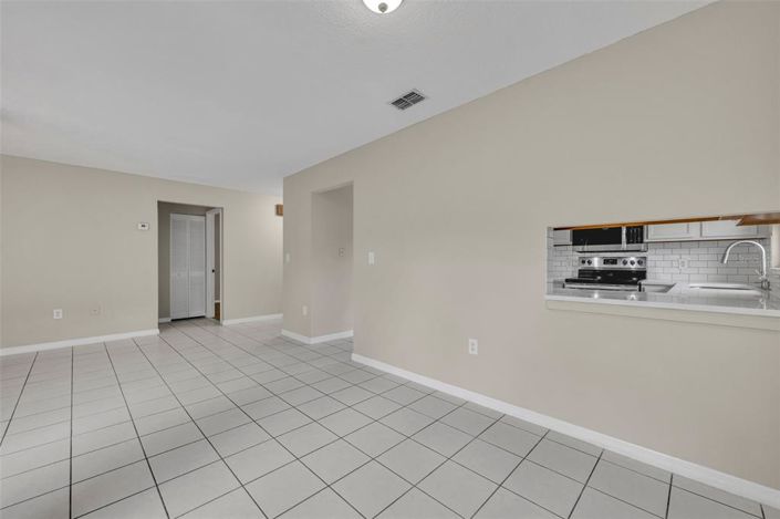 Image No.11-Maison de ville de 2 chambres à vendre à Saint John