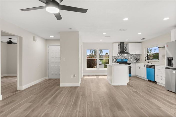 Image No.5-2 Bed Townhouse for sale