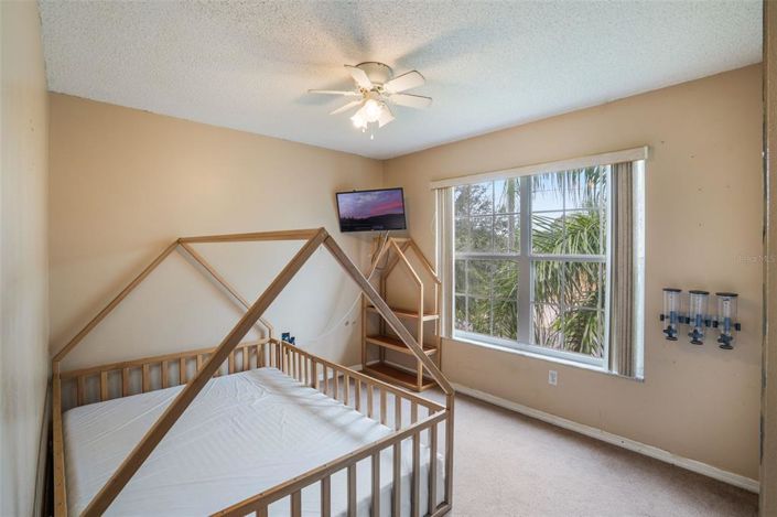 Image No.17-4 Bed House for sale