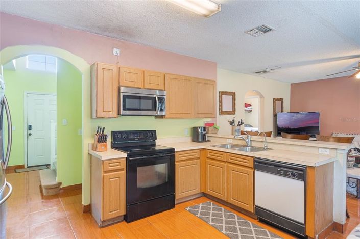 Image No.7-4 Bed House for sale