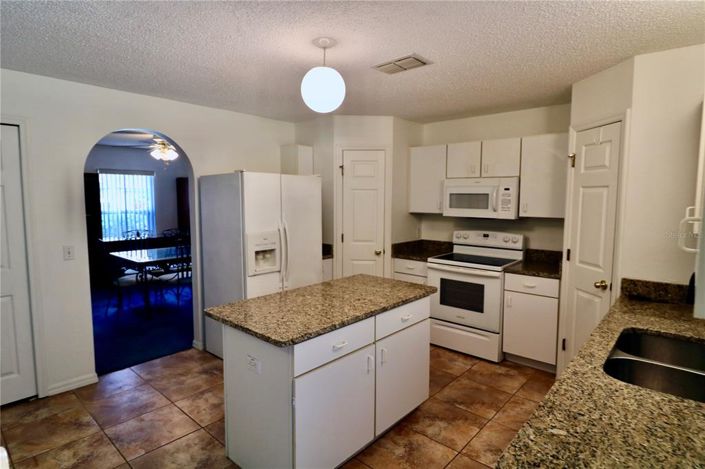 Image No.4-Maison de 4 chambres à vendre à Saint John