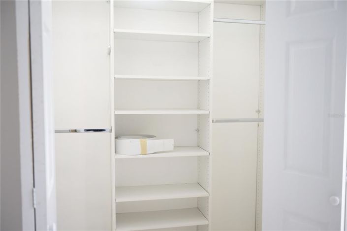 Image No.20-4 Bed House for sale