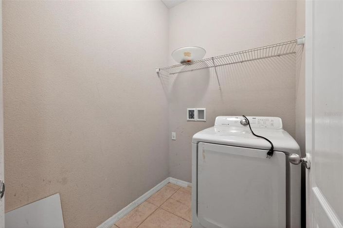 Image No.20-5 Bed House for sale