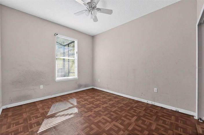 Image No.23-5 Bed House for sale