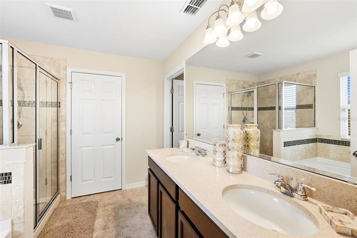 Image No.19-5 Bed House for sale