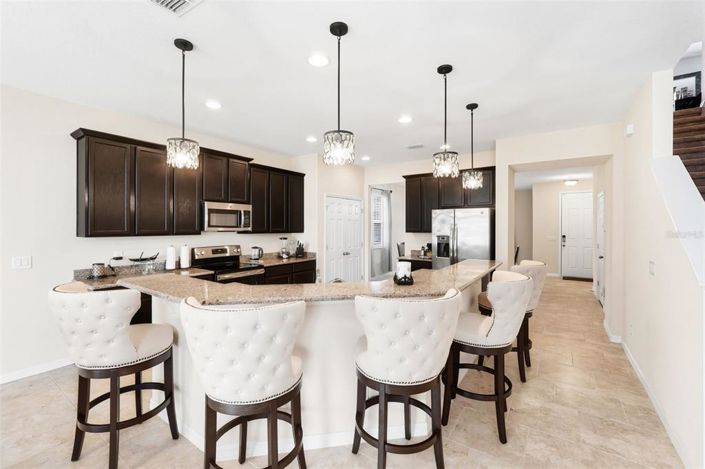 Image No.4-5 Bed House for sale