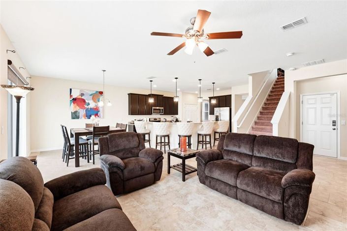 Image No.6-5 Bed House for sale