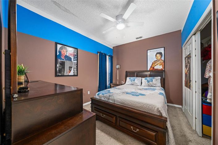 Image No.19-4 Bed House for sale