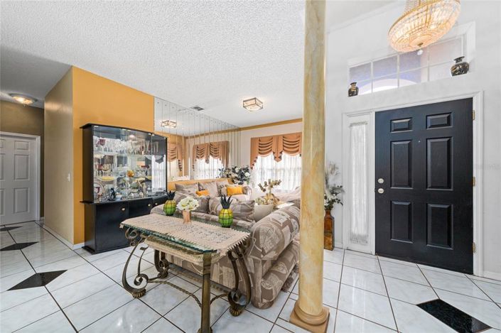 Image No.9-4 Bed House for sale