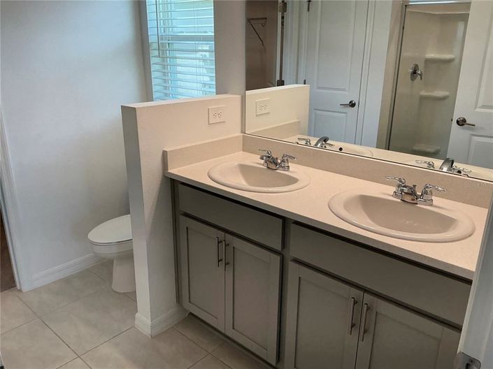 Image No.15-3 Bed House for sale