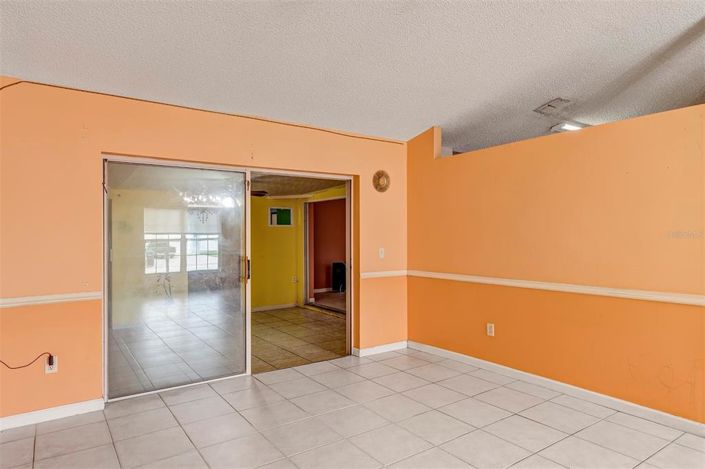 Image No.8-Maison de 4 chambres à vendre à Saint John