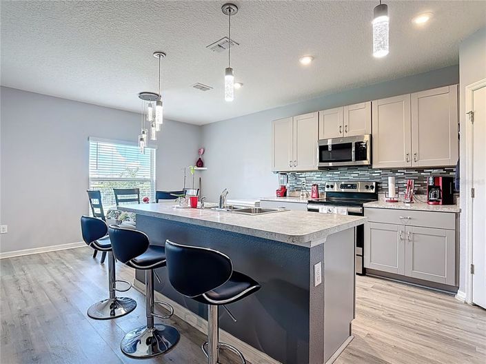 Image No.13-5 Bed House for sale