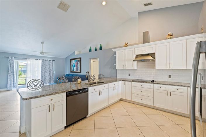 Image No.15-3 Bed House for sale