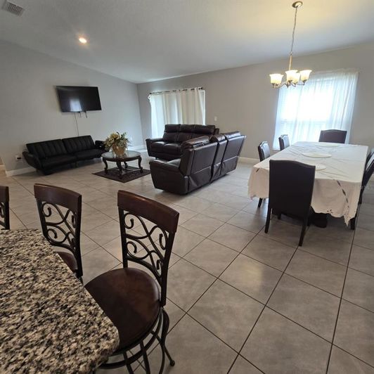 Image No.14-4 Bed House for sale