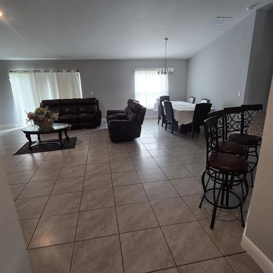 Image No.15-4 Bed House for sale