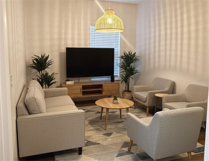 Image No.17-3 Bed House for sale