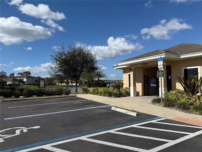 Image No.20-4 Bed House for sale