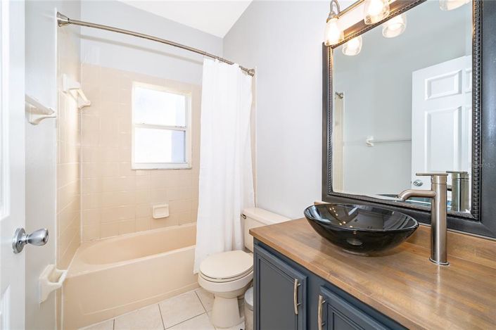 Image No.8-Maison de 4 chambres à vendre à Saint John