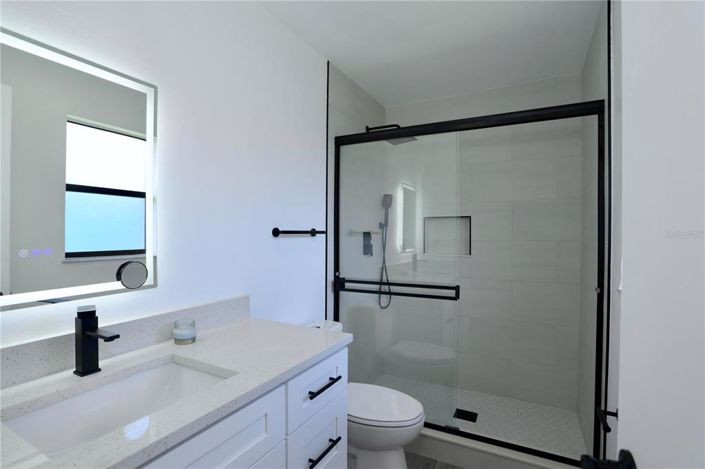 Image No.13-3 Bed House for sale