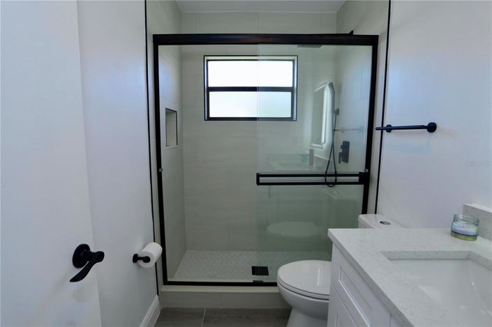 Image No.17-3 Bed House for sale