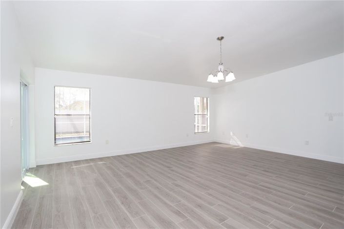 Image No.7-3 Bed House for sale